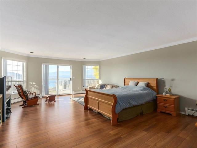 7438 Pandora Drive, Burnaby 18