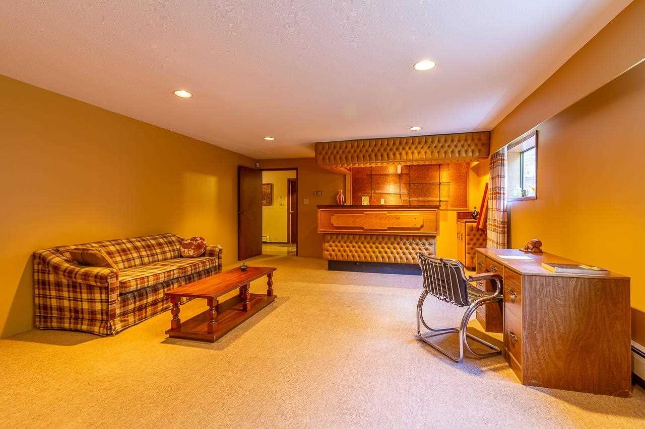 5390 Empire Drive, Burnaby North 32