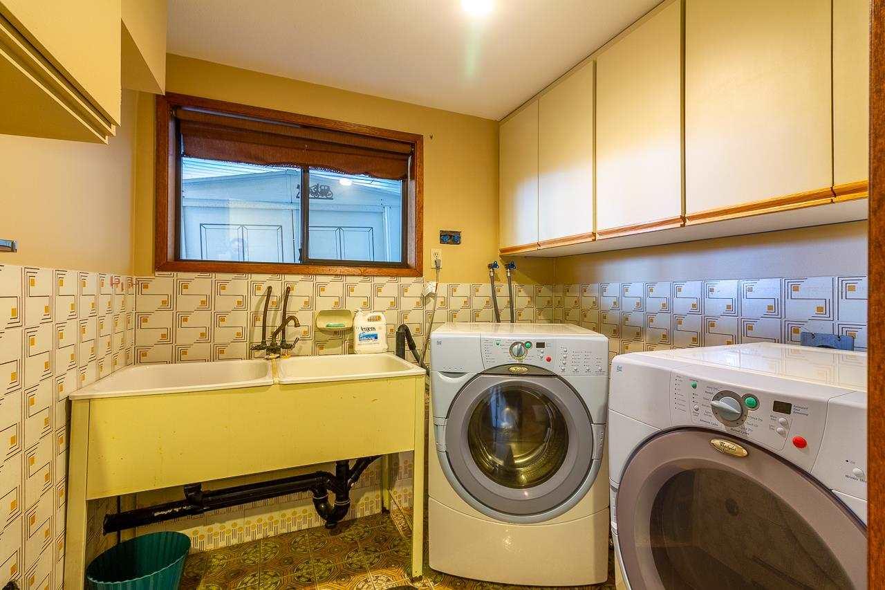 5390 Empire Drive, Burnaby North 35