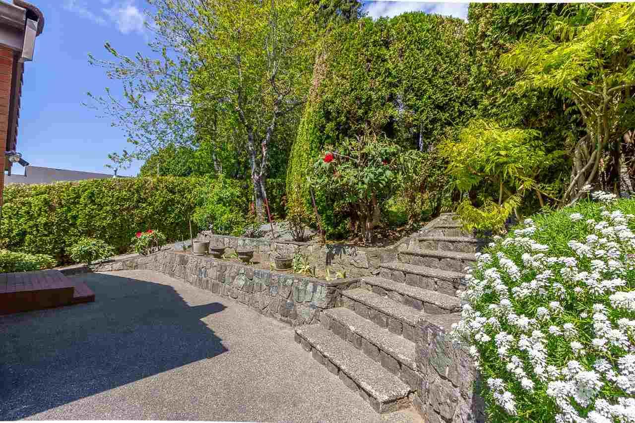 5390 Empire Drive, Burnaby North 37