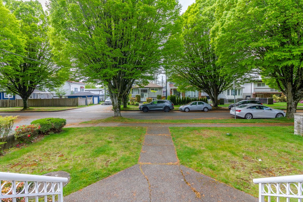 6488 Dumfries St, Vancouver 33