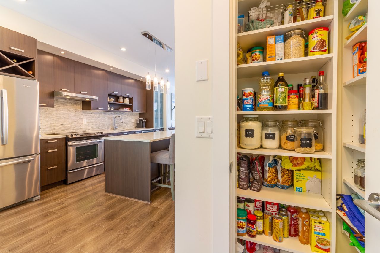 55 9989 E Barnston Dr, North Surrey 12