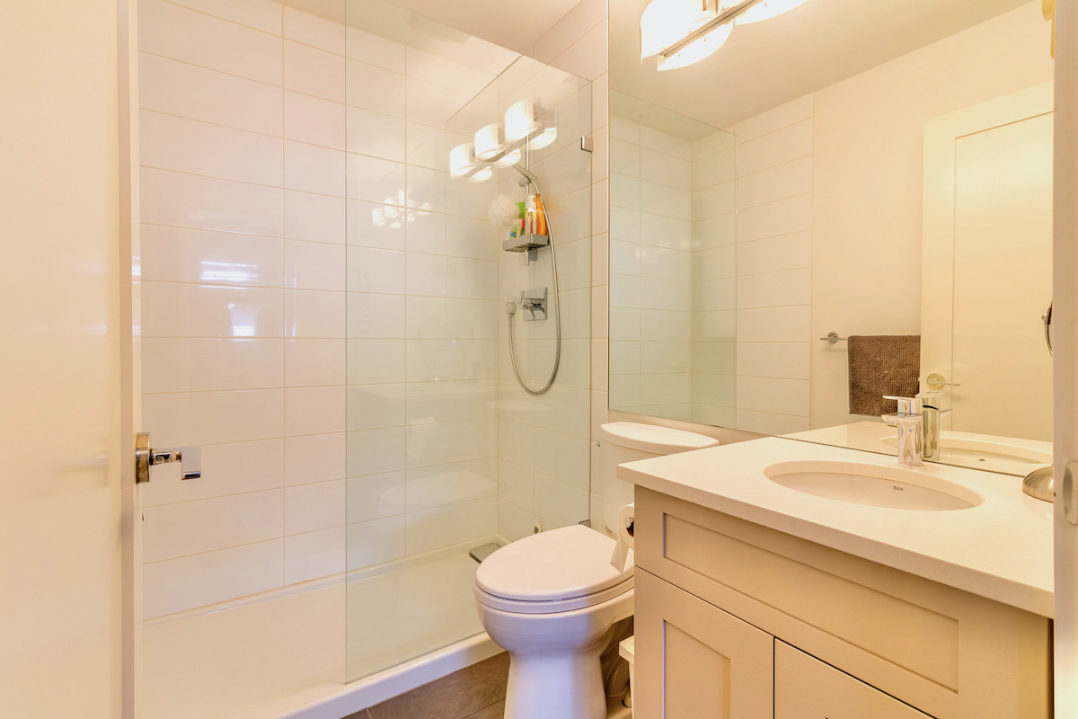 12 W 14th Avenue, Vancouver West 19