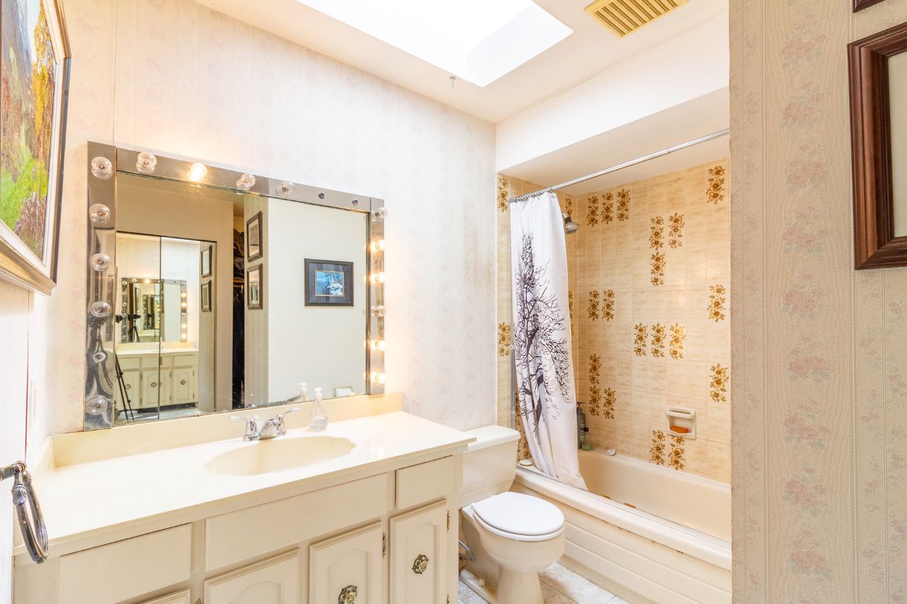 3610 Weston Court, Burnaby North 21