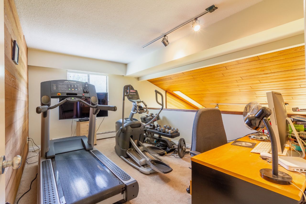 3610 Weston Court, Burnaby North 26