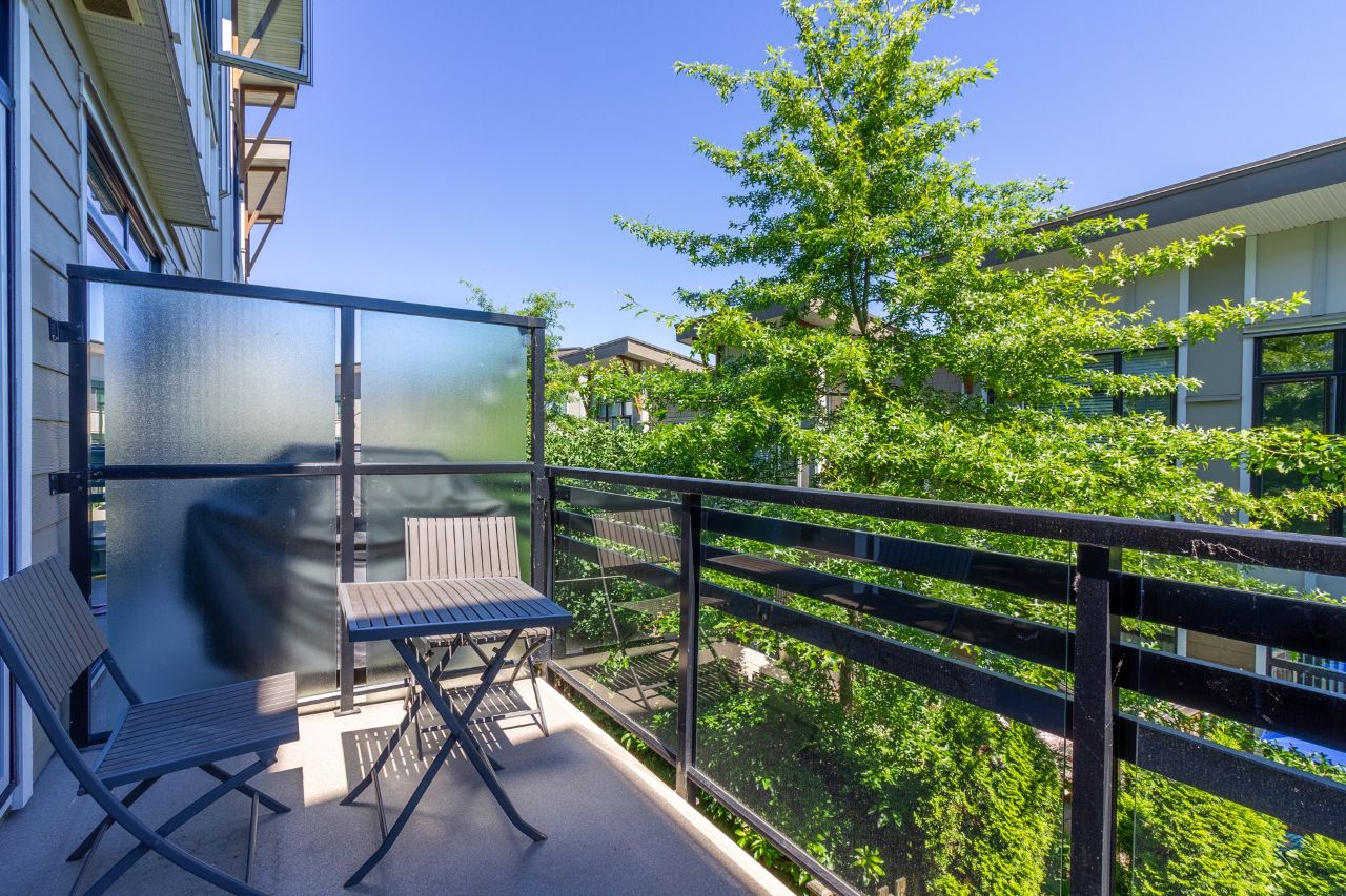 60 9989 E Barnston Drive, North Surrey 25