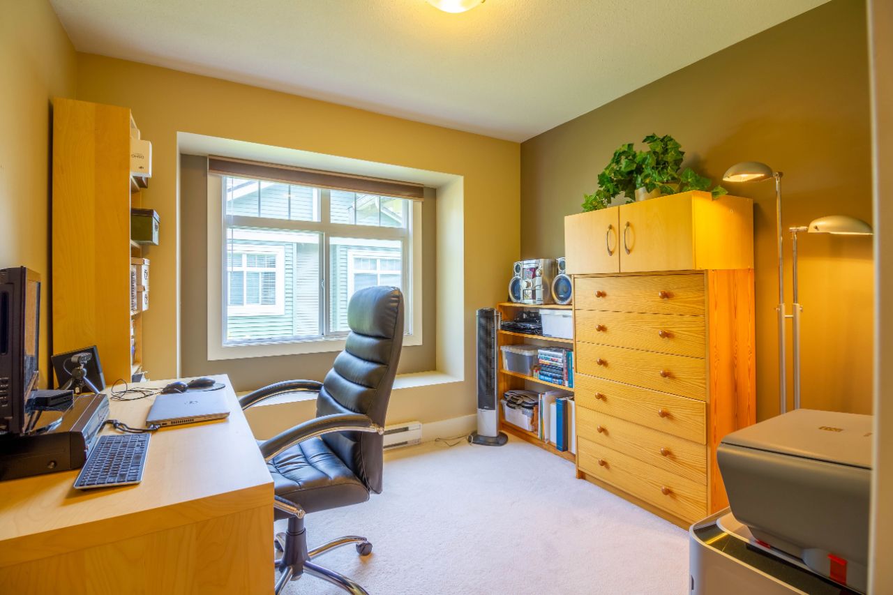 12 7428 Southwynde Ave, Burnaby South 24