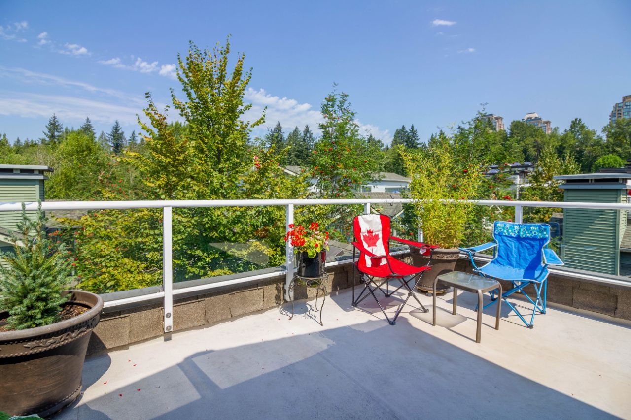 12 7428 Southwynde Ave, Burnaby South 25
