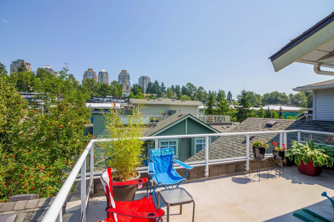 12 7428 Southwynde Ave, Burnaby South 29