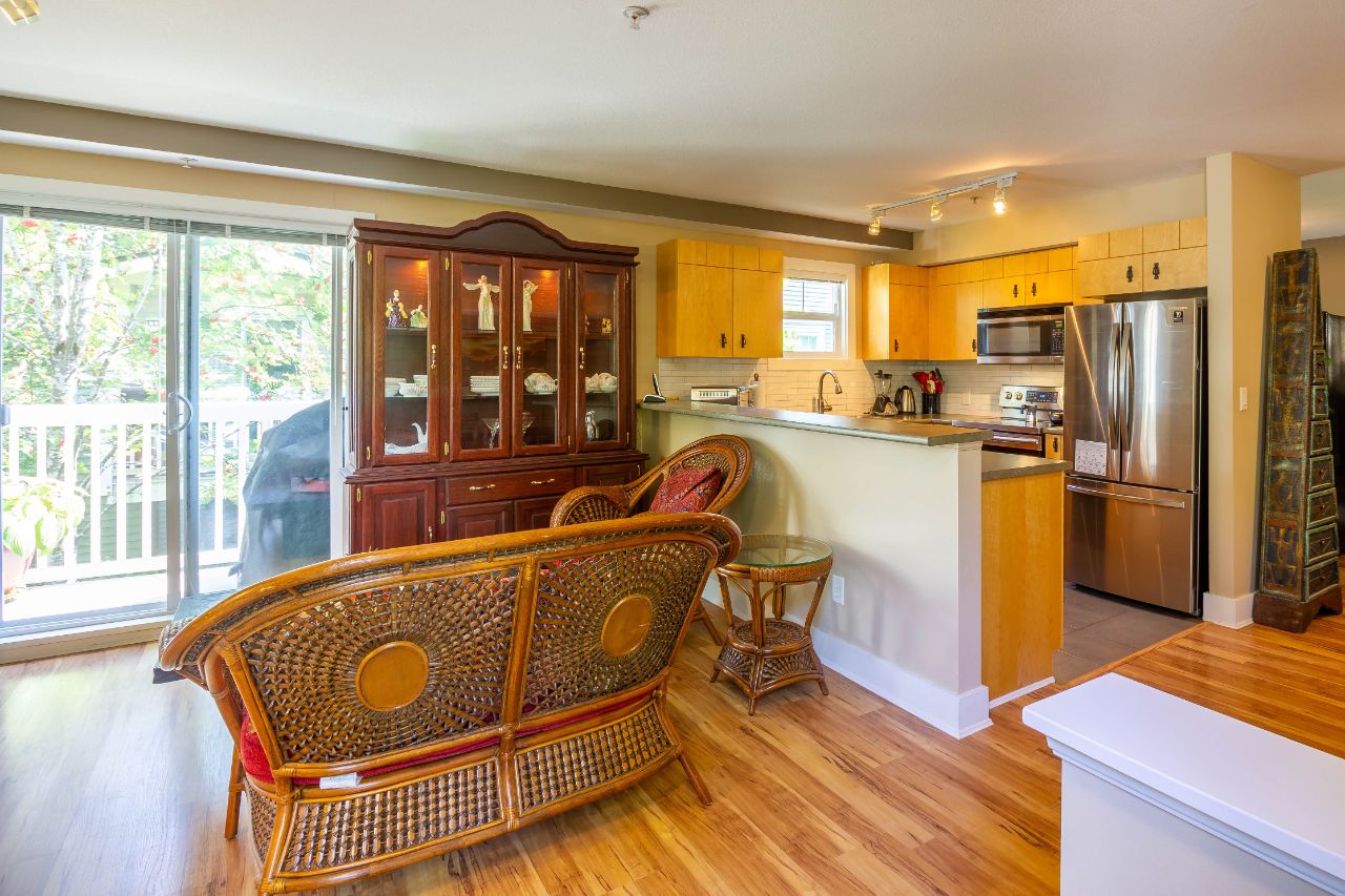 12 7428 Southwynde Ave, Burnaby South 8