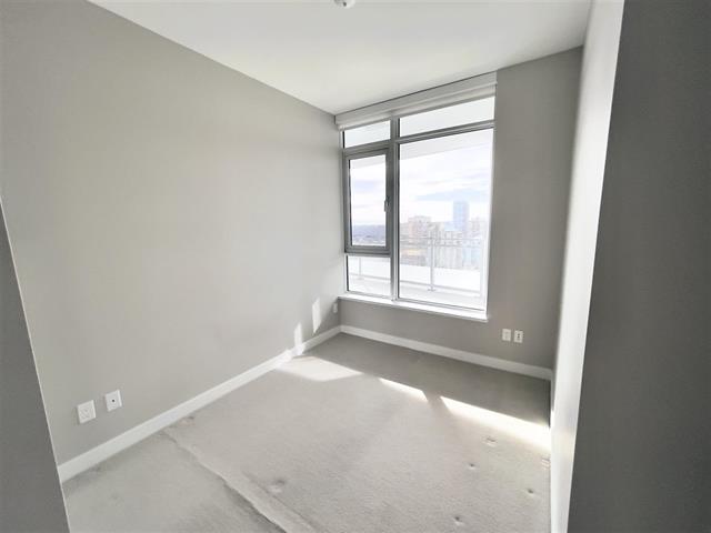 2206 4508 HAZEL STREET 27