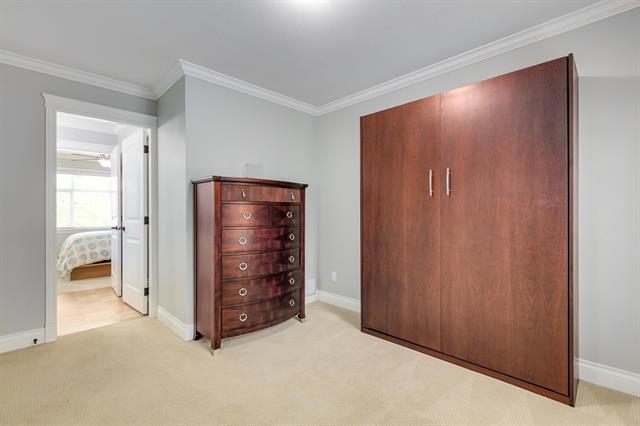 31 15454 32 AVENUE 30