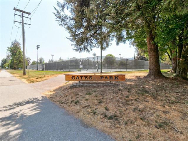 210 2484 WILSON AVENUE 18