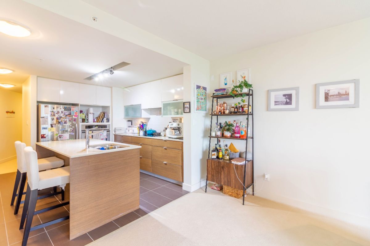 208 175 W 2nd St, North Vancouver 13