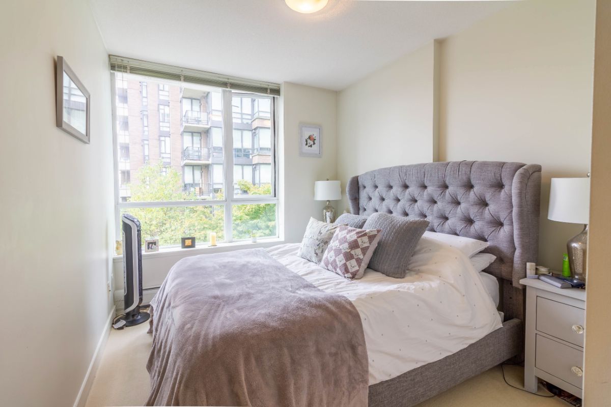 208 175 W 2nd St, North Vancouver 16
