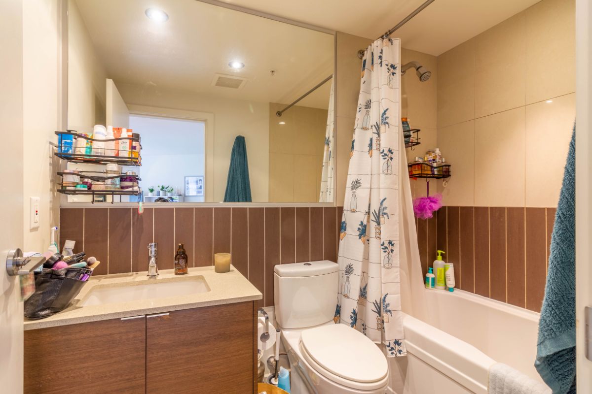 208 175 W 2nd St, North Vancouver 17