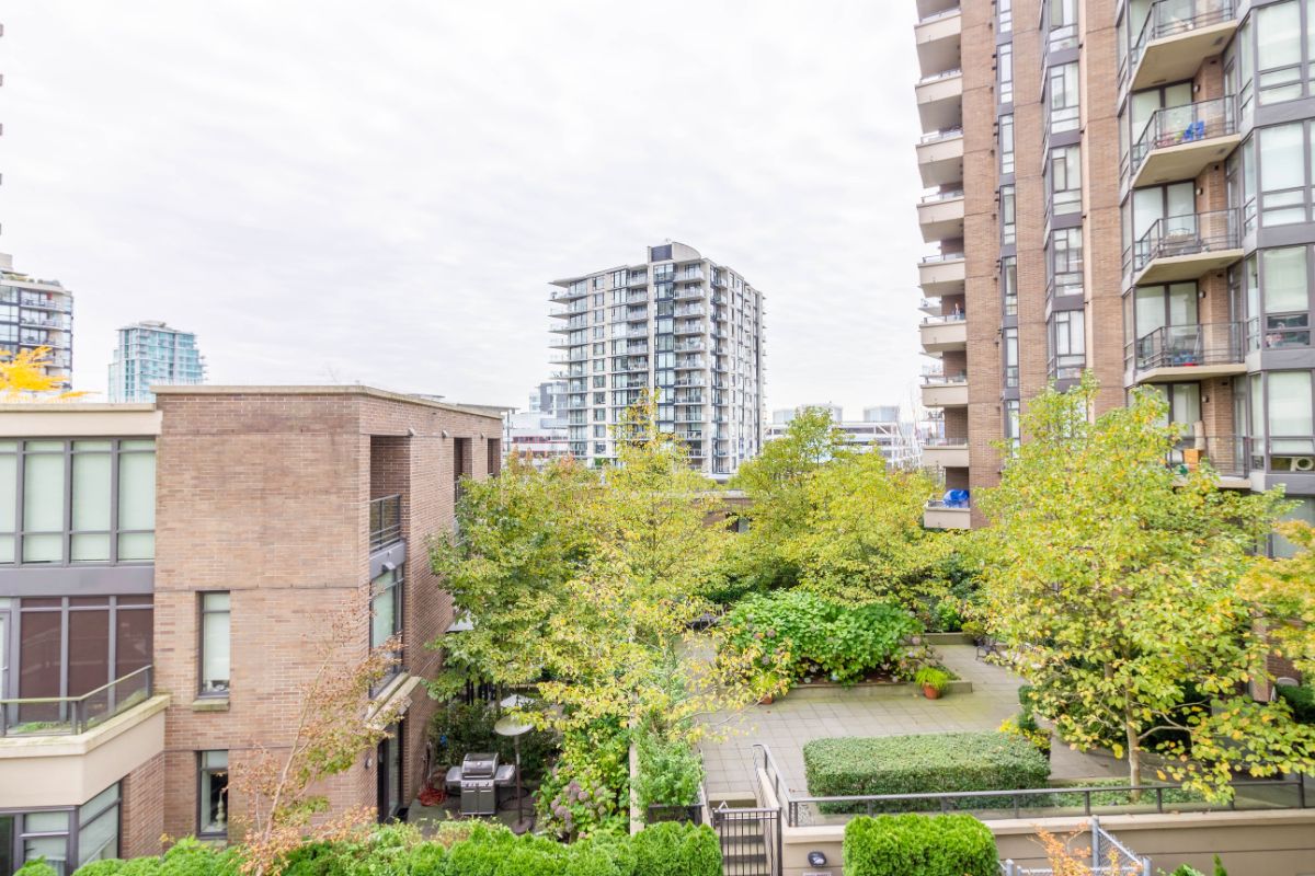 208 175 W 2nd St, North Vancouver 19