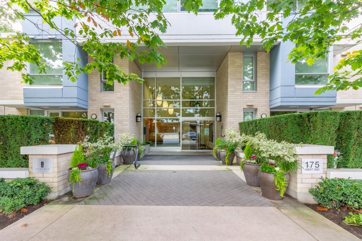 208 175 W 2nd St, North Vancouver 3