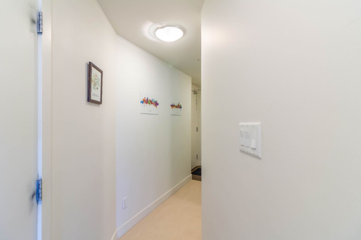 208 175 W 2nd St, North Vancouver 21