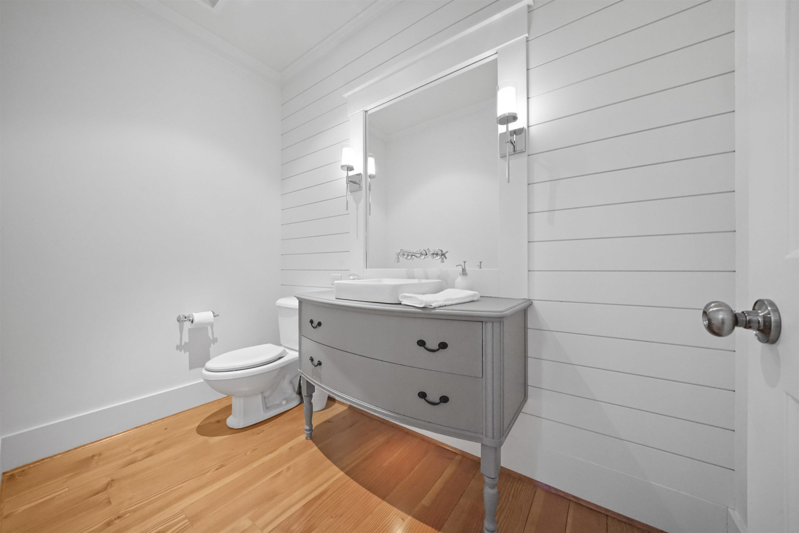 12726 17A Avenue, South Surrey 17