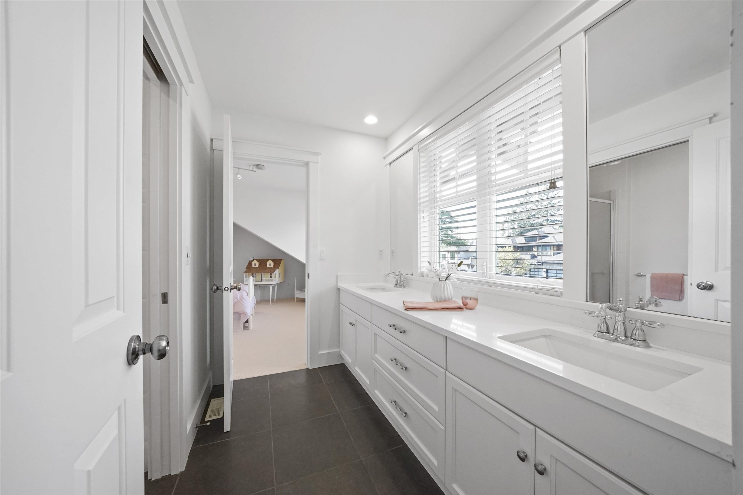 12726 17A Avenue, South Surrey 21