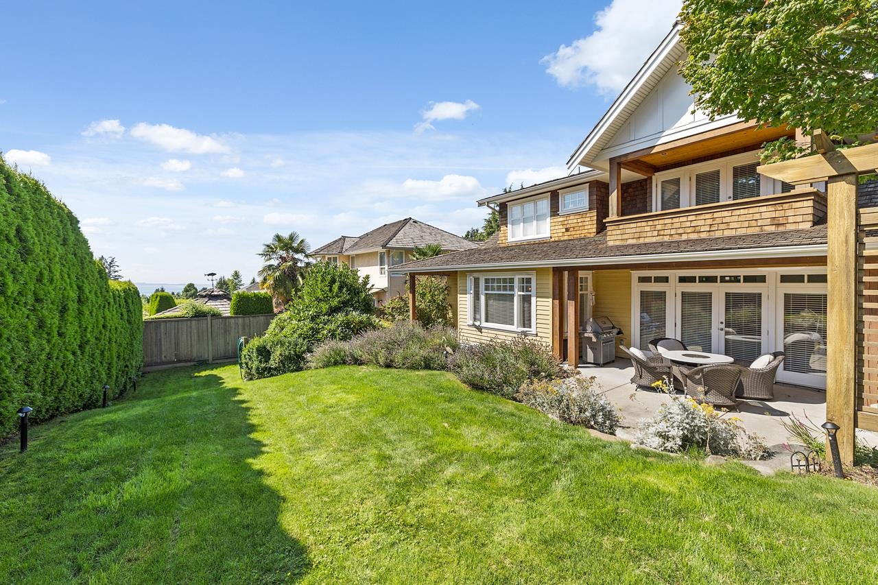 12726 17A Avenue, South Surrey 8