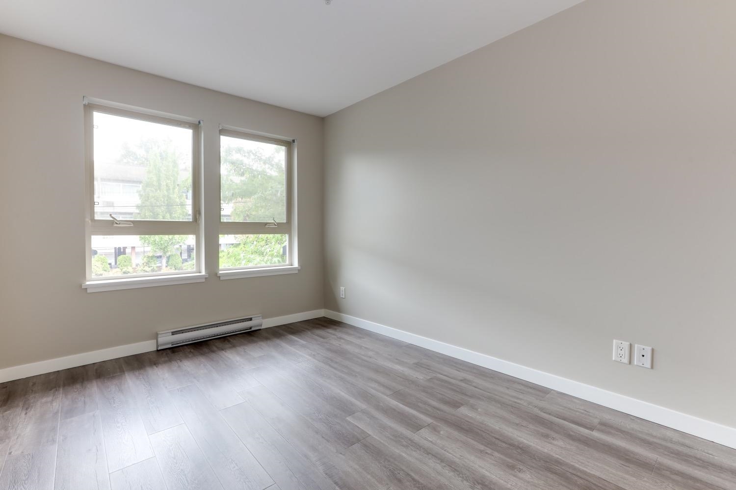 212 405 Skeena St, Vancouver East 11