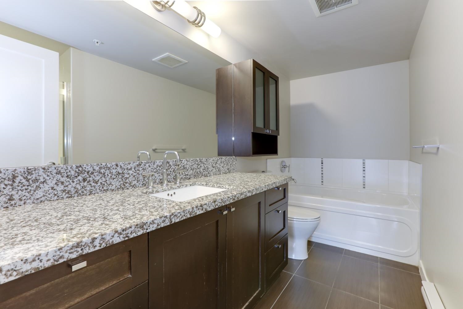 212 405 Skeena St, Vancouver East 14