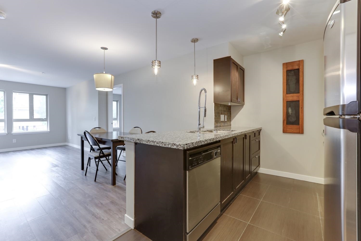 212 405 Skeena St, Vancouver East 4