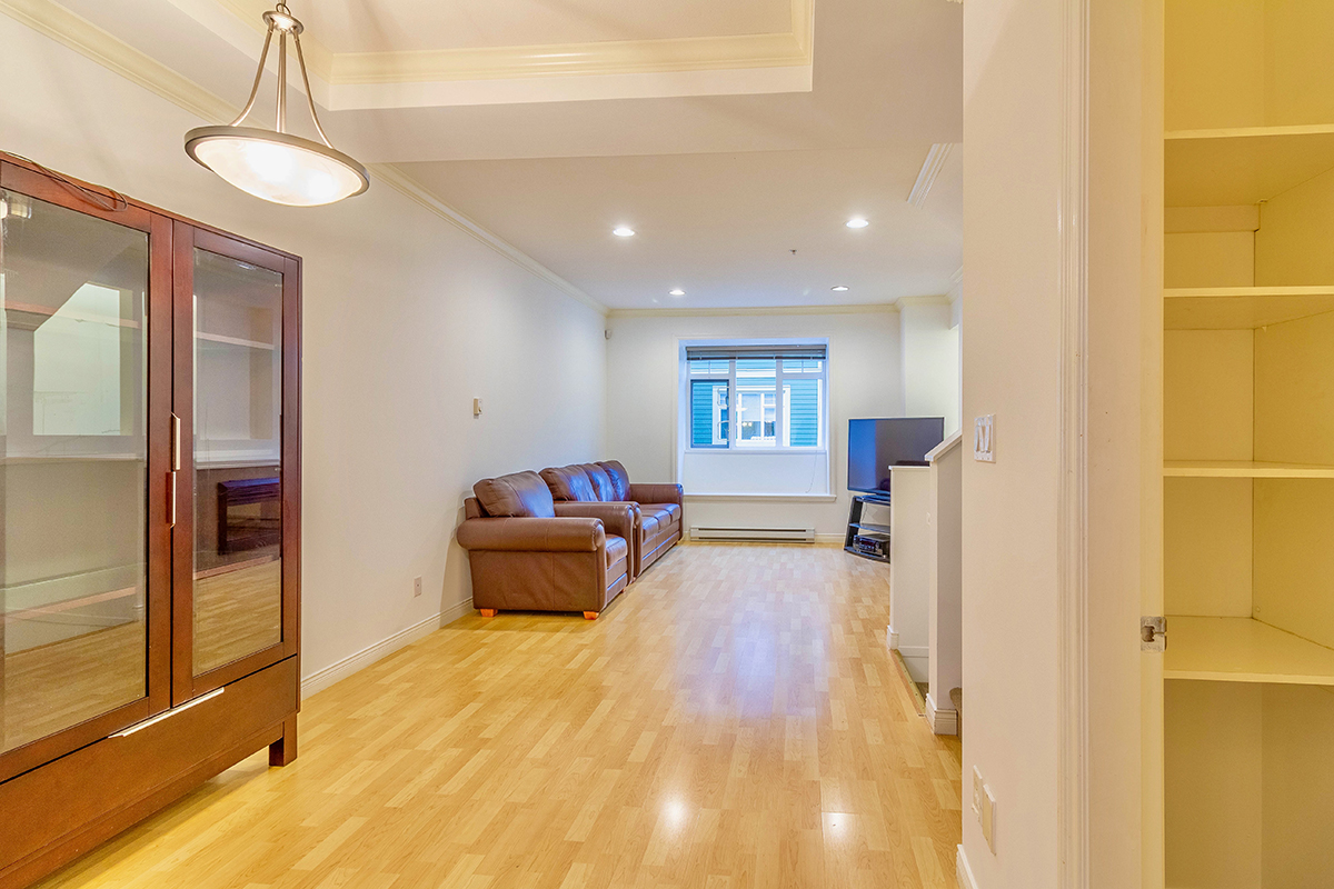 3 2039 Clarke Street, Port Moody 13