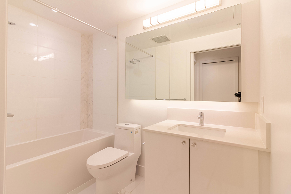 503 2455 Kingsway, Vancouver 16