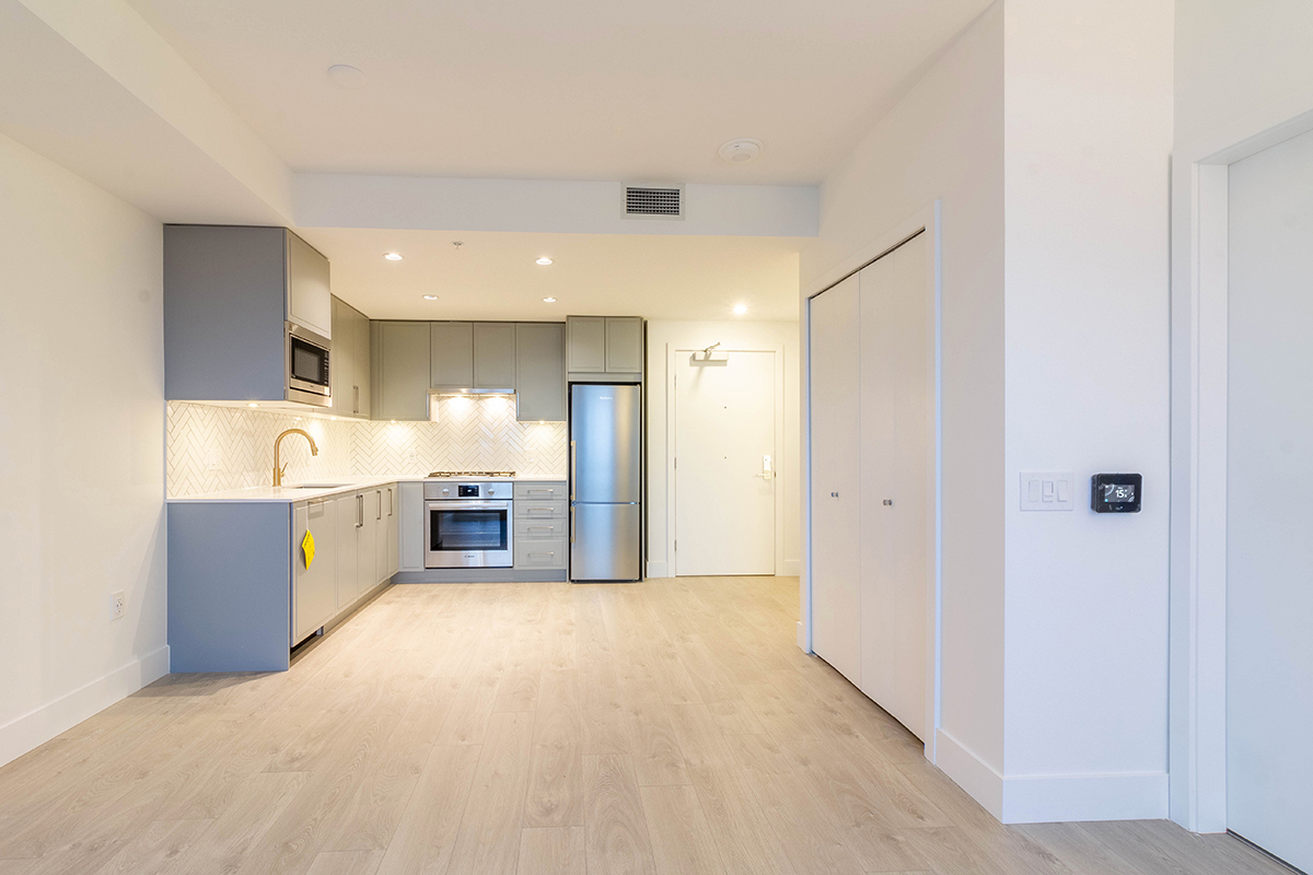 503 2455 Kingsway, Vancouver 3