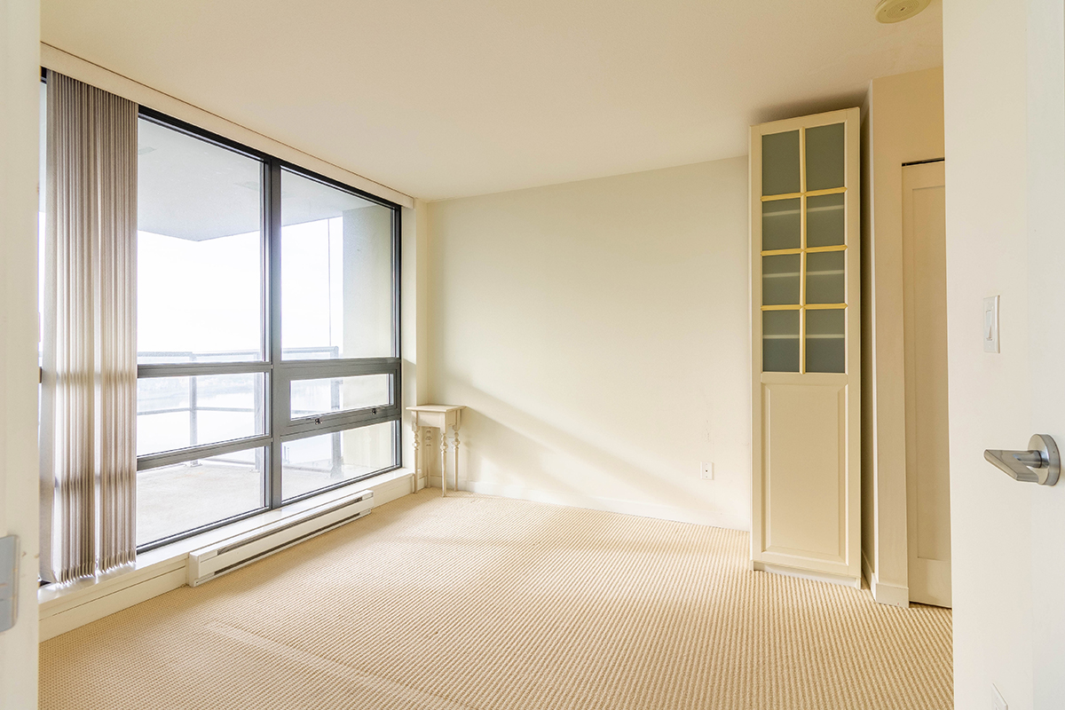 1304 1 Renaissance Square, New Westminster 10