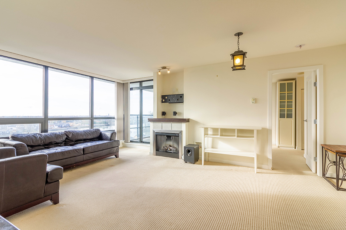 1304 1 Renaissance Square, New Westminster 4