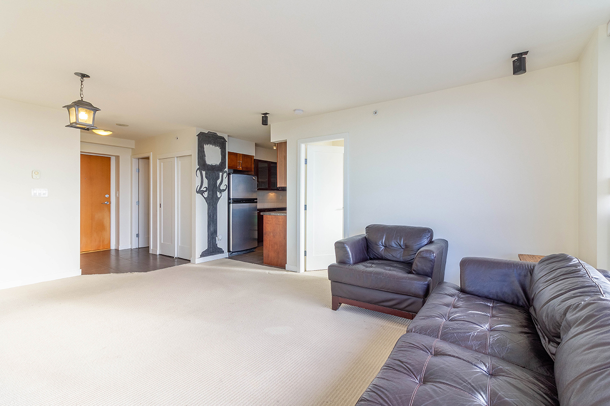 1304 1 Renaissance Square, New Westminster 5
