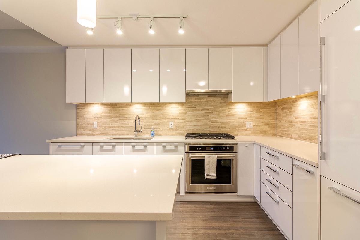 201 9551 Alexandra Road, Richmond 12