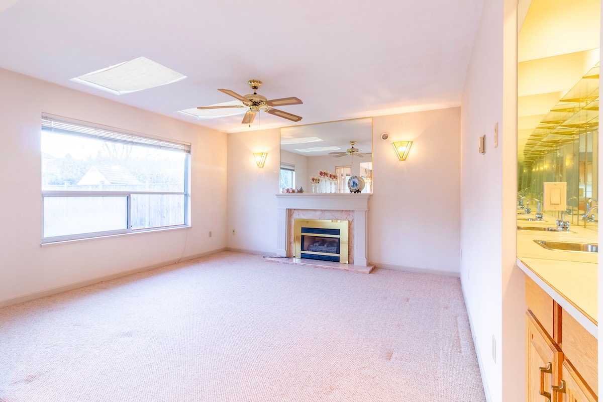 9838 Tuttle Avenue, Richmond 16