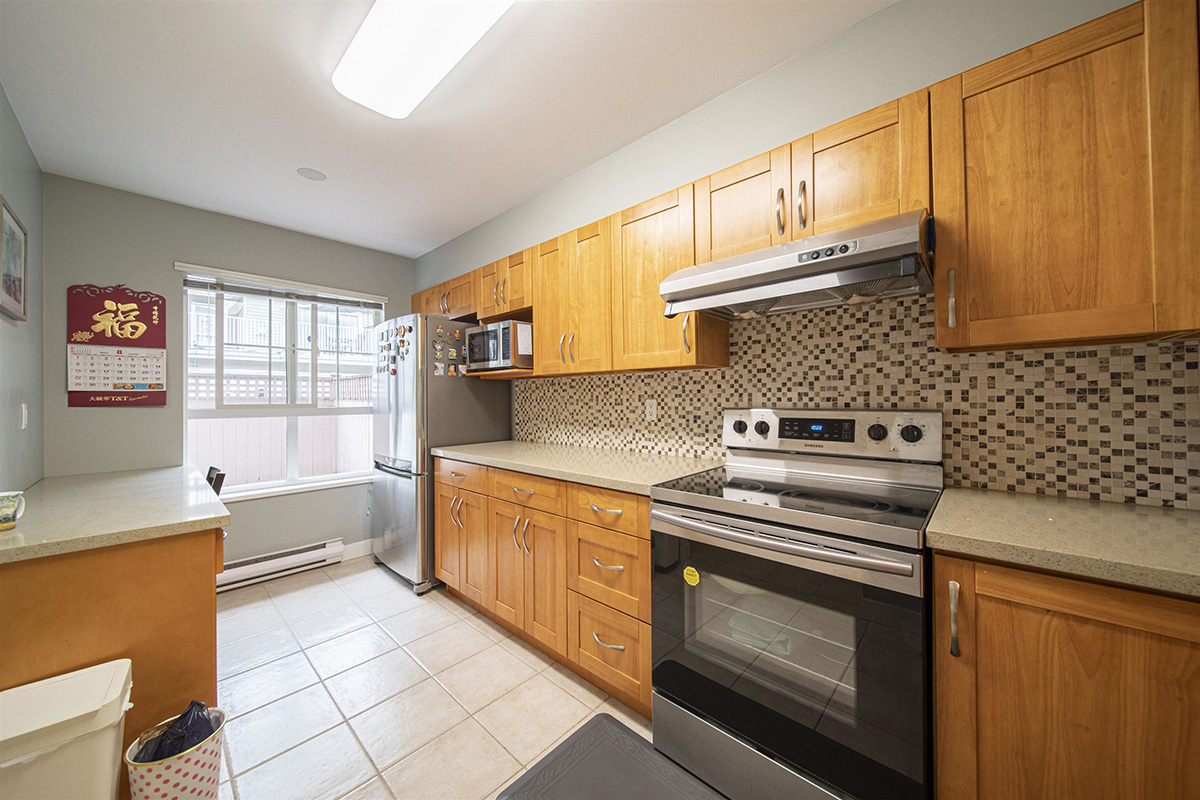 15 6670 Rumble Street, Burnaby South 6