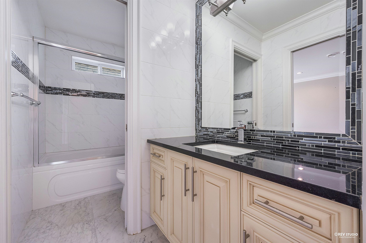 6561 Winch Street, Burnaby North 28