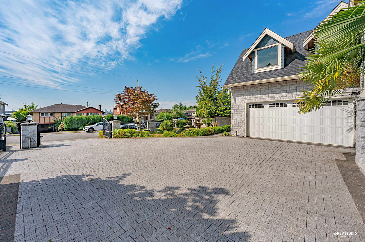 6561 Winch Street, Burnaby North 4