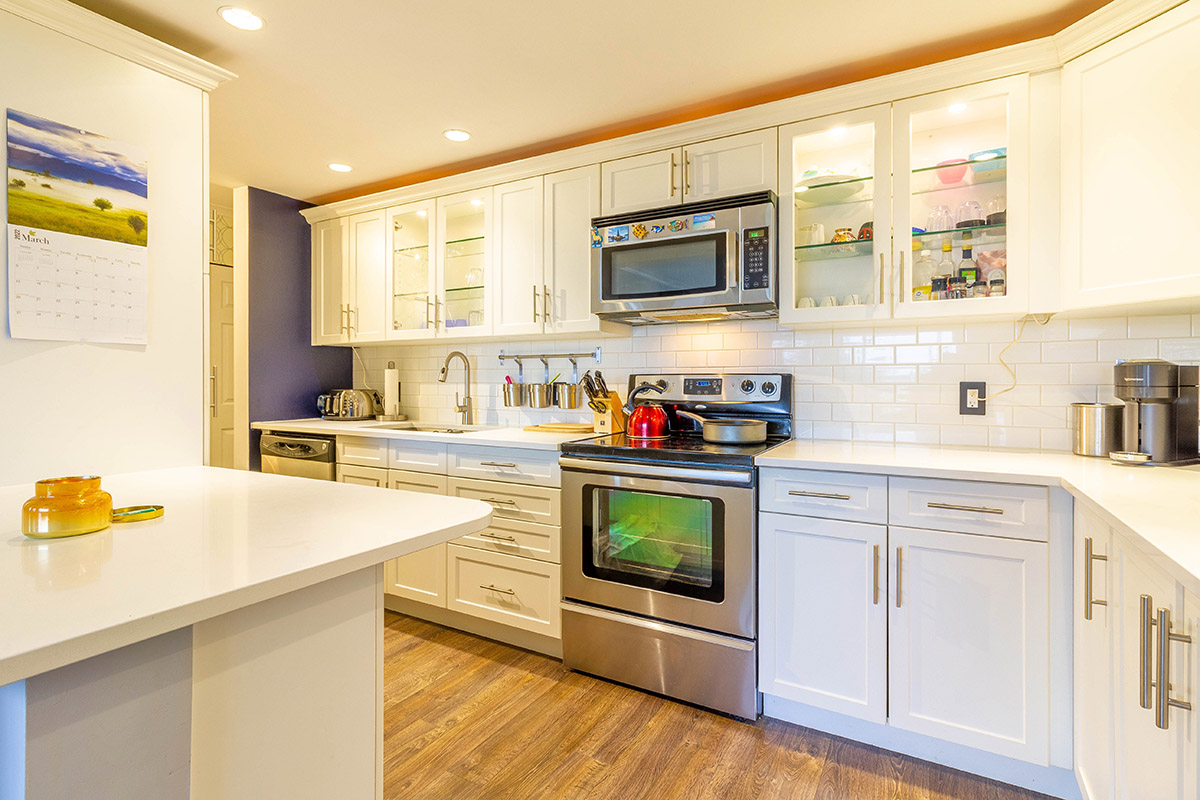 304 1650 Chesterfield Avenue, North Vancouver 12