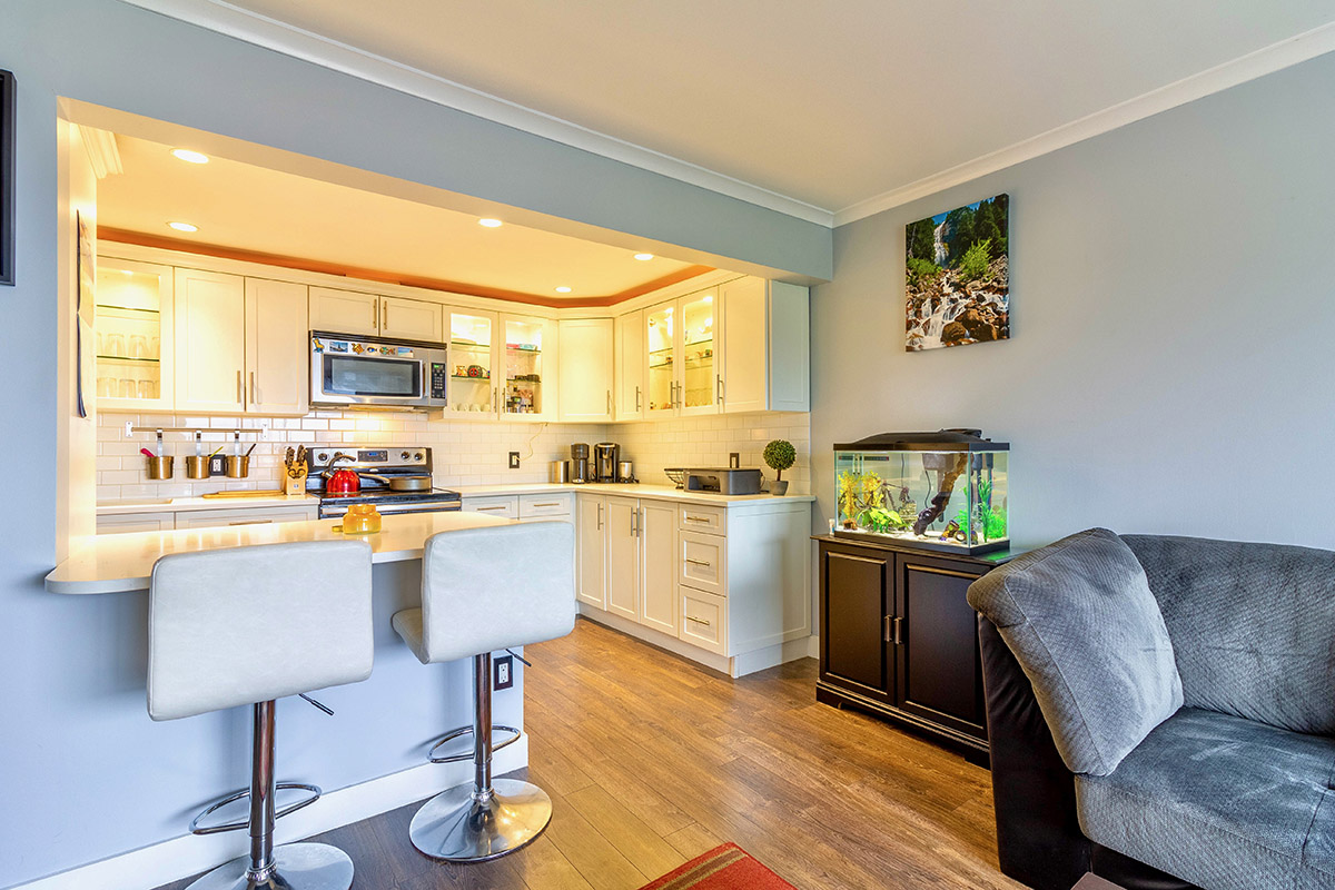 304 1650 Chesterfield Avenue, North Vancouver 6