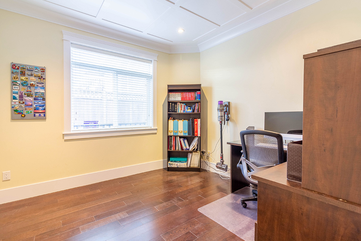 1730 Como Lake Avenue, Coquitlam 16
