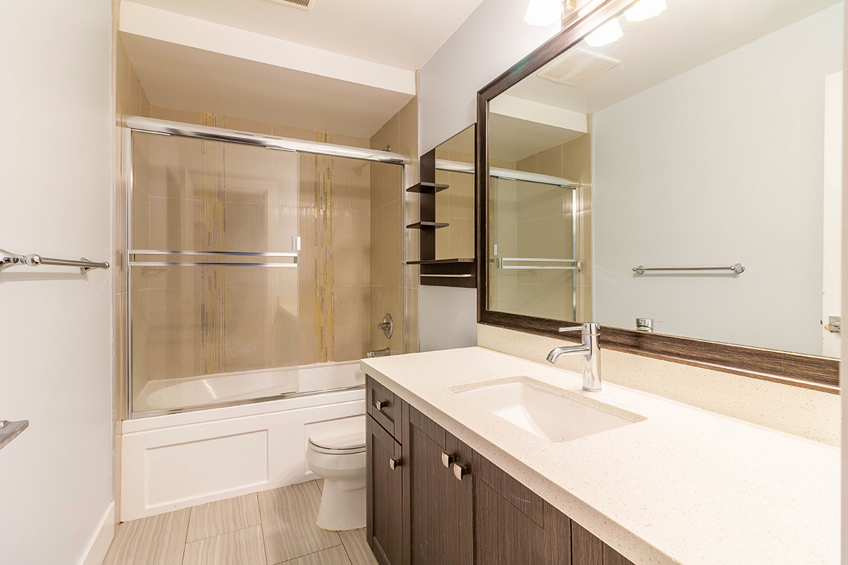 1730 Como Lake Avenue, Coquitlam 34