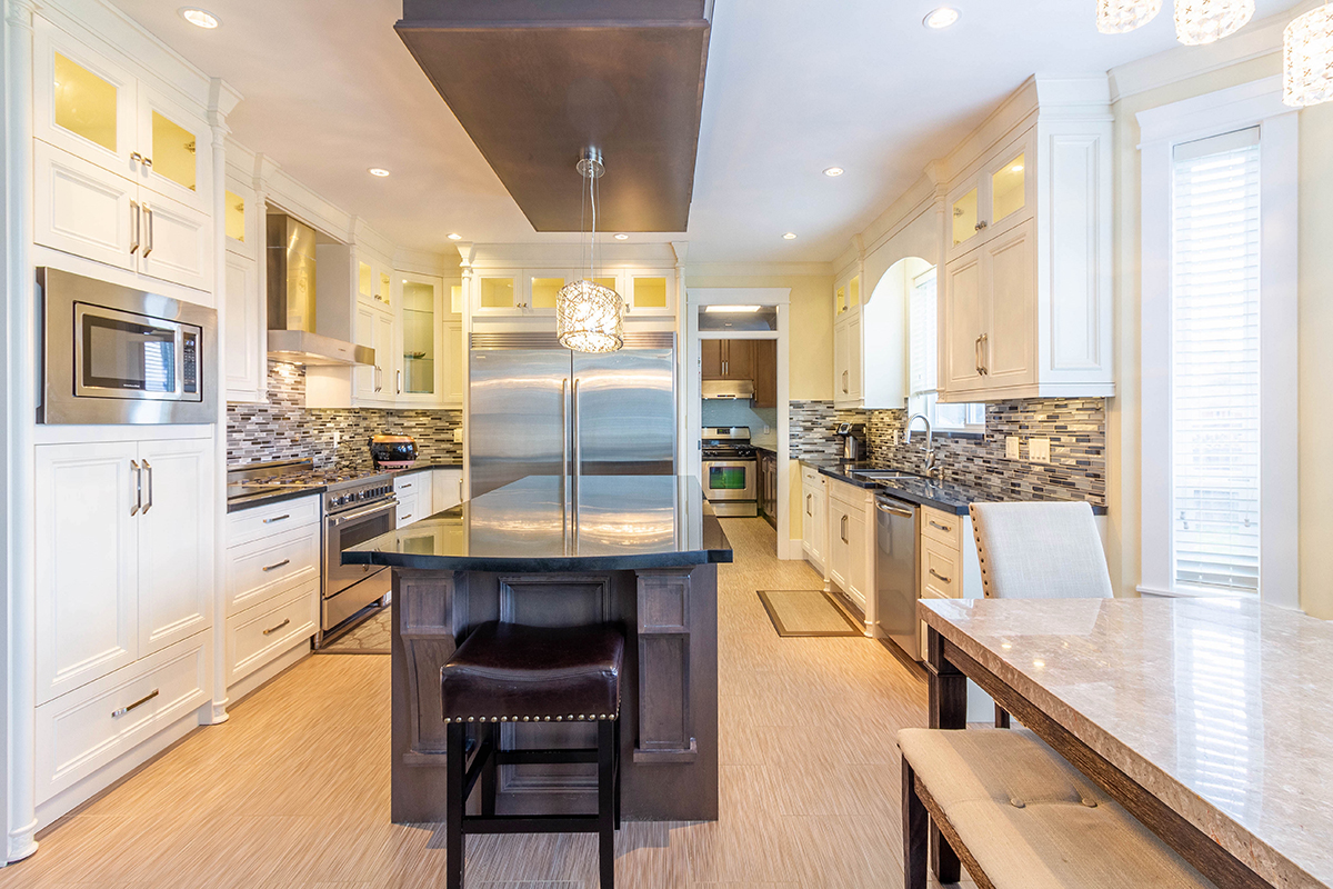 1730 Como Lake Avenue, Coquitlam 8