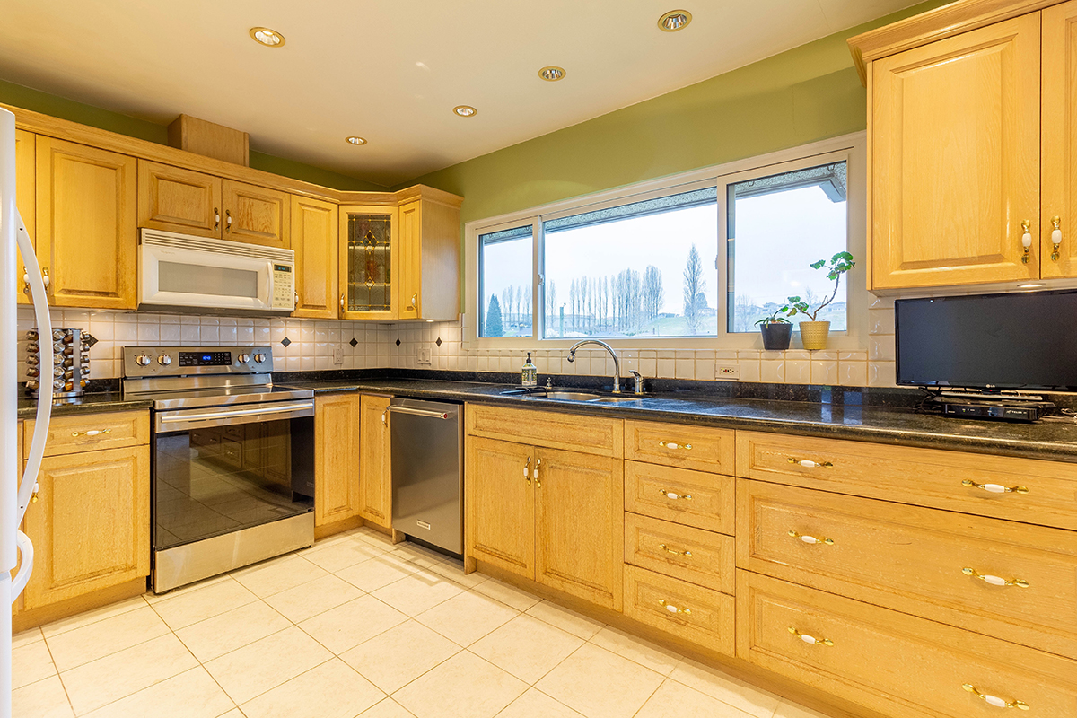 4805 Fairlawn Drive, Burnaby North 11