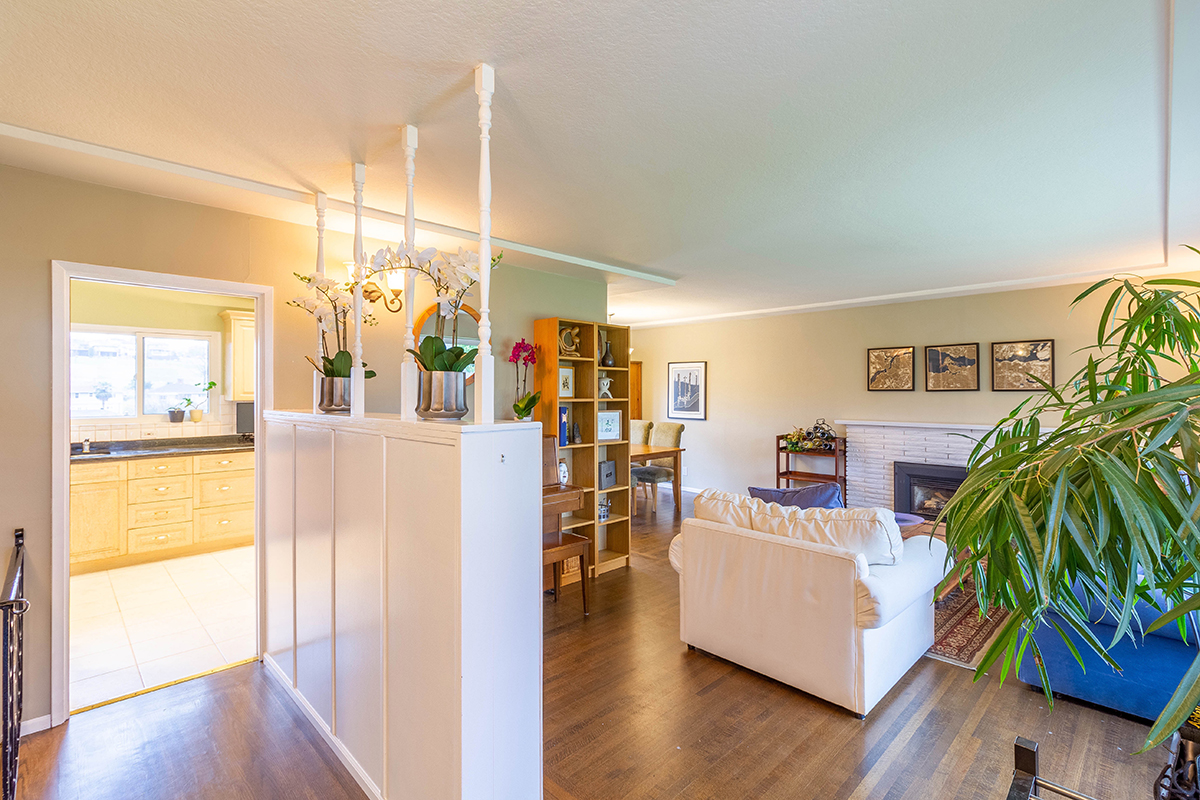 4805 Fairlawn Drive, Burnaby North 3