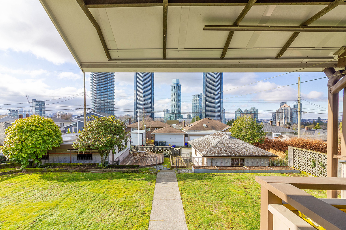 4666 Highlawn Drive, Burnaby North 11