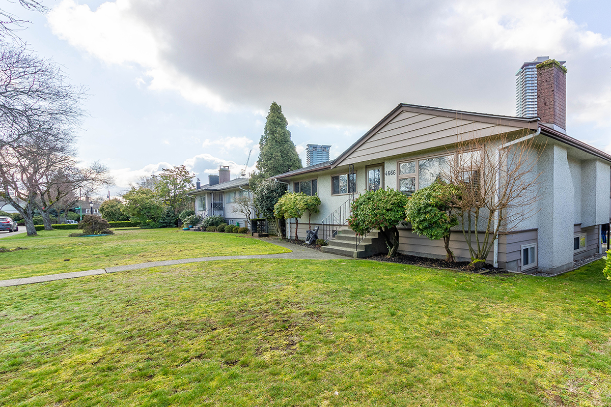 4666 Highlawn Drive, Burnaby North 21