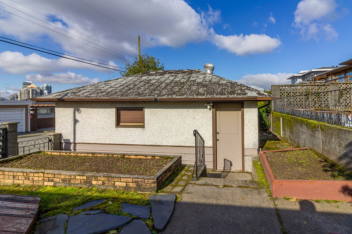 4666 Highlawn Drive, Burnaby North 27